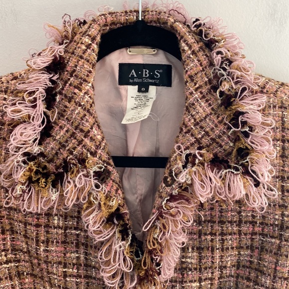 ABS by Allen Schwartz tweed blazer w/fringe accents. Size 8. Pink, tan, brown - Picture 4 of 9